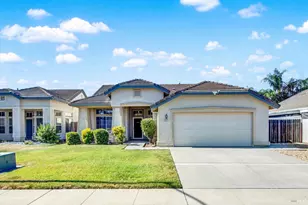 525 Schooner Ridge Dr, Dixon, CA 95620 - Photo 2