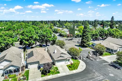 401 Marvin Gardens Drive, Vacaville, CA 95687 - Photo 6