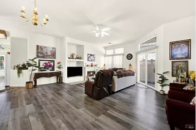 401 Marvin Gardens Drive, Vacaville, CA 95687 - Photo 22