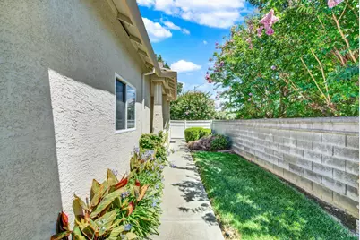 401 Marvin Gardens Drive, Vacaville, CA 95687 - Photo 12