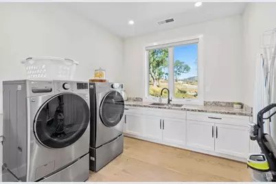 1040 Loma Vista Drive, Napa, CA 94558 - Photo 28