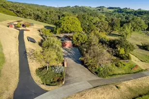 6960 Round Oak Rd, Penngrove, CA 94951 - Photo 10