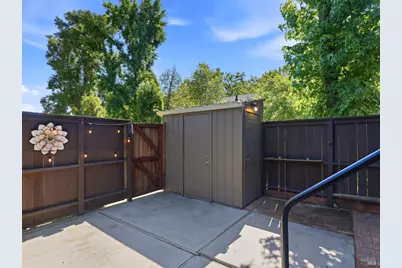 20 Livingston Court, Novato, CA 94949 - Photo 32