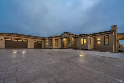 120 Angela Drive, Santa Rosa, CA 95403 - Photo 2