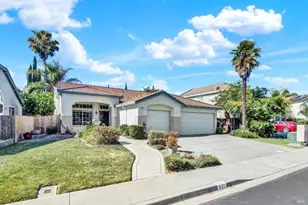 921 Topaz Cir, Vacaville, CA 95687 - Photo 2