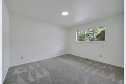 2040 Parrish Drive, Santa Rosa, CA 95404 - Photo 18
