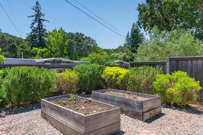 678 Appleberry Drive, San Rafael, CA 94903 - Photo 38