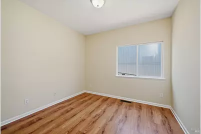 18120 N Shore Drive, Hidden Valley Lake, CA 95467 - Photo 18