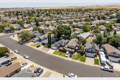 896 Meadowhawk Drive, Vacaville, CA 95687 - Photo 44