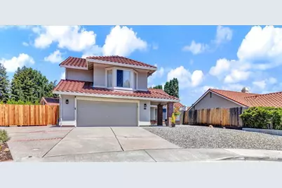 724 Chelmsford Court, Vacaville, CA 95688 - Photo 2