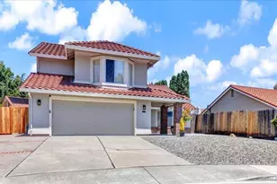724 Chelmsford Ct, Vacaville, CA 95688 - Photo 2