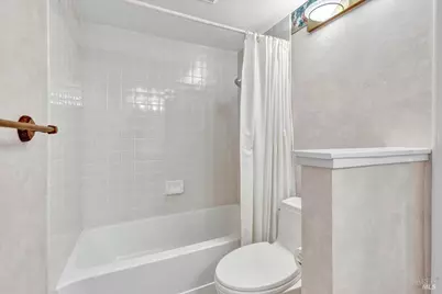724 Chelmsford Court, Vacaville, CA 95688 - Photo 32