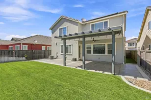 610 Syracuse Ln, Dixon, CA 95620 - Photo 2