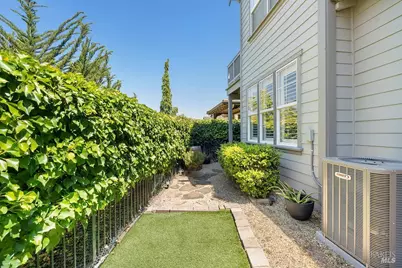 8424 Bennington Court, Vallejo, CA 94591 - Photo 38