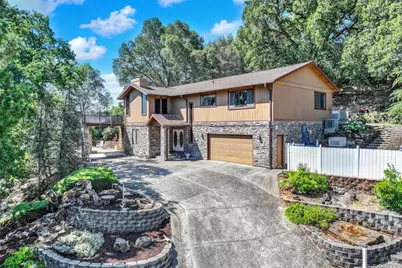 140 Alamo Drive, Vacaville, CA 95688 - Photo 2