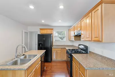 140 Wallace Avenue, Vallejo, CA 94590 - Photo 12