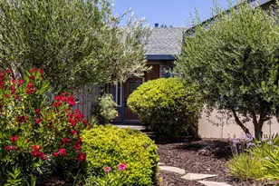 172 Porterfield Creek Dr, Cloverdale, CA 95425 - Photo 2