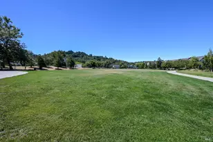 211 Pear Ct, San Rafael, CA 94903 - Photo 8