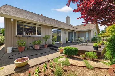 318 Miramonte Place, Santa Rosa, CA 95409 - Photo 2