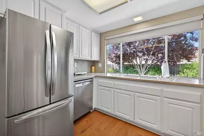 318 Miramonte Place, Santa Rosa, CA 95409 - Photo 6