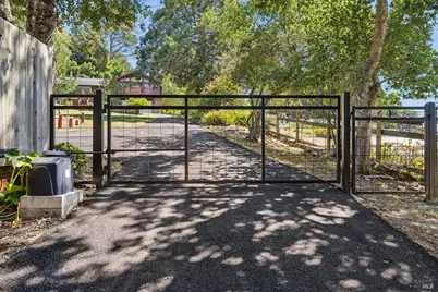 10931 Barnett Valley Road, Sebastopol, CA 95472 - Photo 10