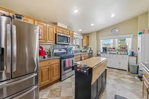 139 Anacapa Dr, Santa Rosa, CA 95403 - Photo 10