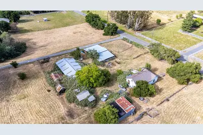 2095 Goodwin Avenue, Penngrove, CA 94951 - Photo 4