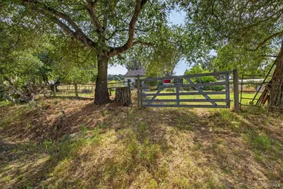2095 Goodwin Avenue, Penngrove, CA 94951 - Photo 28