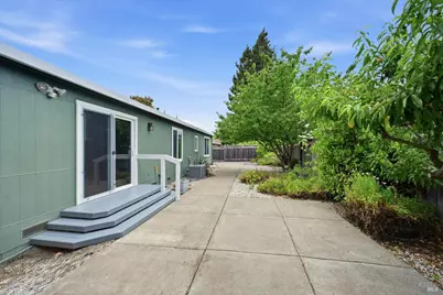 2405 Donna Maria Way, Santa Rosa, CA 95401 - Photo 20