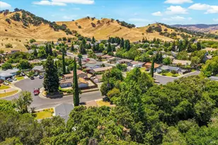 1145 Creekside Dr, Vacaville, CA 95687 - Photo 30