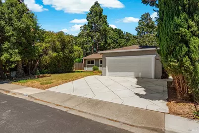 1145 Creekside Drive, Vacaville, CA 95687 - Photo 2