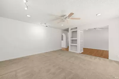 1145 Creekside Drive, Vacaville, CA 95687 - Photo 10