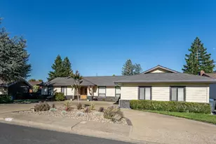 916 Fairway Ave, Ukiah, CA 95482 - Photo 34