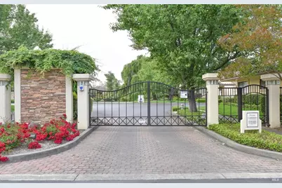 79 Fountain Grove Circle, Napa, CA 94558 - Photo 2