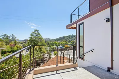 106 Walnut Avenue, Corte Madera, CA 94925 - Photo 14