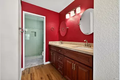 2757 Lakeview Drive, Santa Rosa, CA 95405 - Photo 20