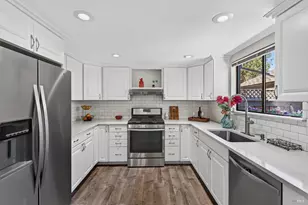 218 Los Alamos Rd, Santa Rosa, CA 95409 - Photo 2