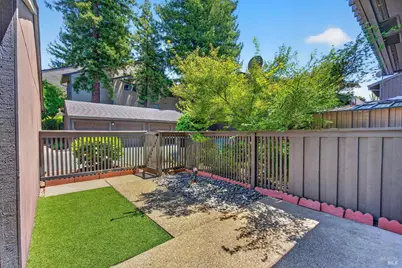 218 Los Alamos Road, Santa Rosa, CA 95409 - Photo 38