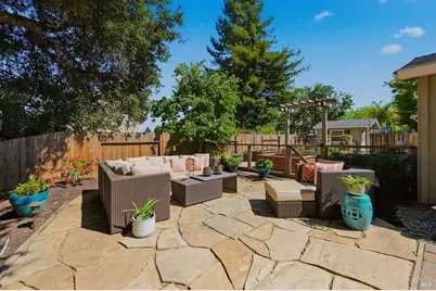1076 Stonybrook Drive, Napa, CA 94558 - Photo 36
