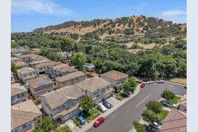 1158 Tocia Avenue, Vacaville, CA 95687 - Photo 34