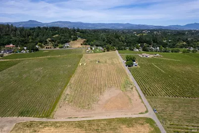 835 Dry Creek Road, Healdsburg, CA 95448 - Photo 8