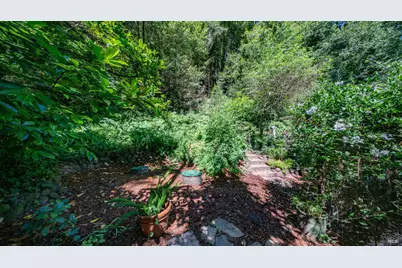 185 Tamal Road, Forest Knolls, CA 94933 - Photo 32