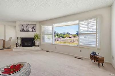 397 W Railroad Avenue, Cotati, CA 94931 - Photo 6