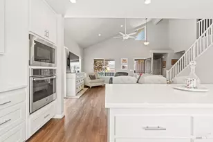 3690 Hillary Ct, Santa Rosa, CA 95403 - Photo 12