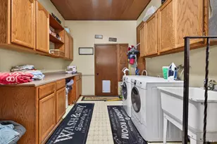 1204 Rincon Meadows Ct, Santa Rosa, CA 95409 - Photo 32
