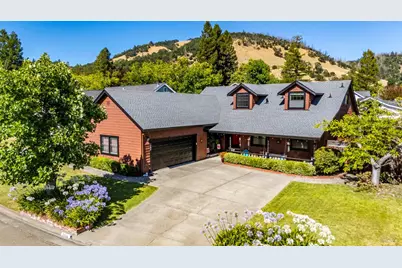 1204 Rincon Meadows Court, Santa Rosa, CA 95409 - Photo 2