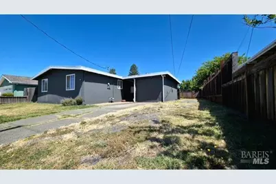 221 Terrace Boulevard, Healdsburg, CA 95448 - Photo 2