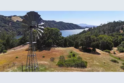 13451 Rockpile Road, Healdsburg, CA 95448 - Photo 36