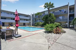 301 Broadway, Alameda, CA 94501 - Photo 2