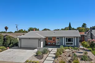 131 Manzanita Dr, Vacaville, CA 95688 - Photo 2